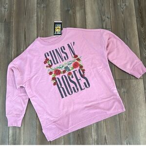Guns & Roses Licensed Band Sweatshirt. Size Small.  NWT